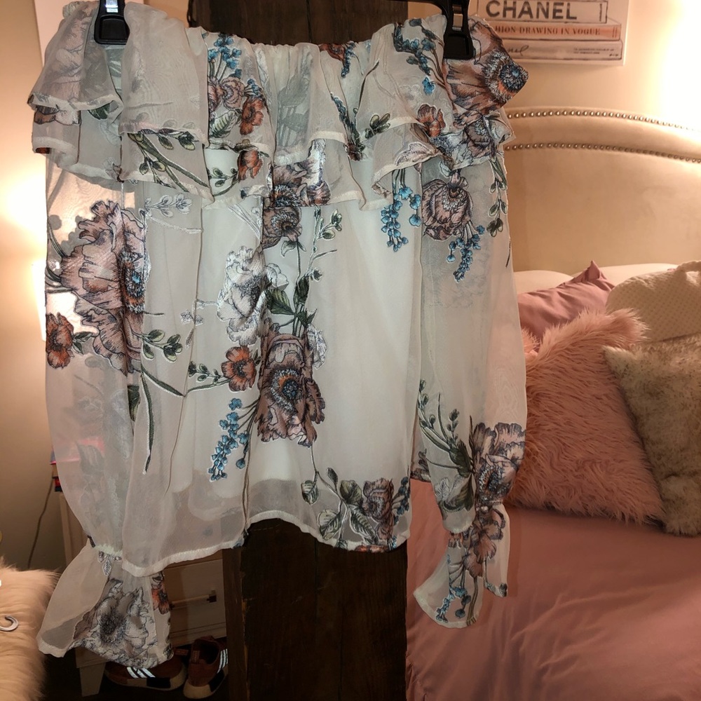 Off the shoulder Floral Top